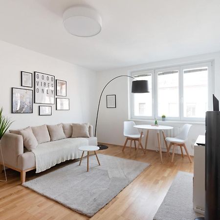 Modern, Bright Studio -Close To The Center In A Quiet Area Wien Ngoại thất bức ảnh